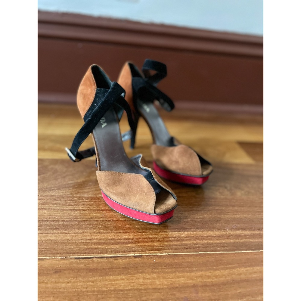 Prada SS 2007 Runway Suede Platform Sandals Tri-Color Tan Red Black 37.5